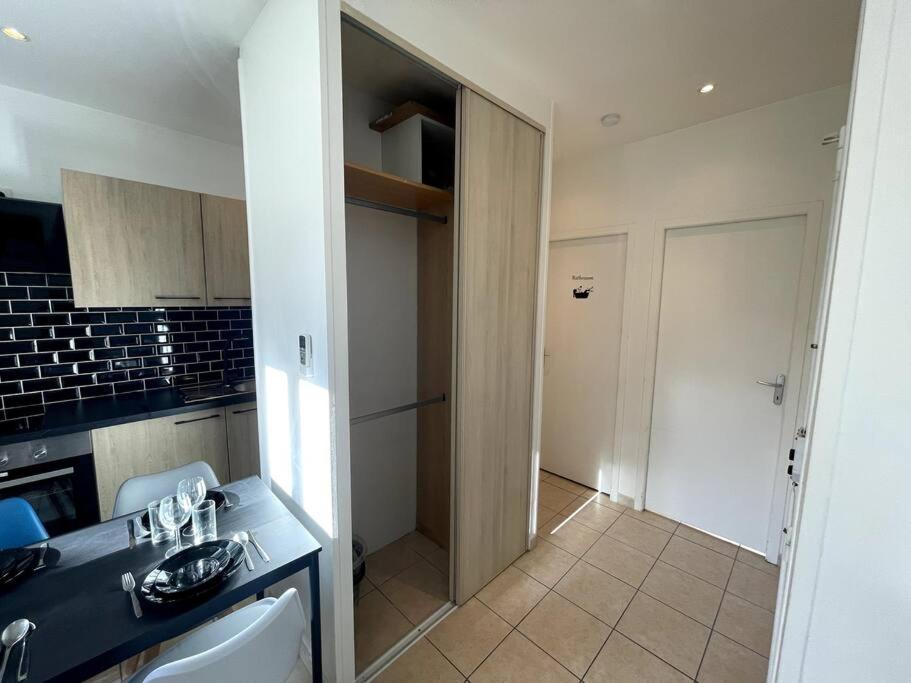 Appartement T2 Pour 3 Personnes Marseille Luaran gambar
